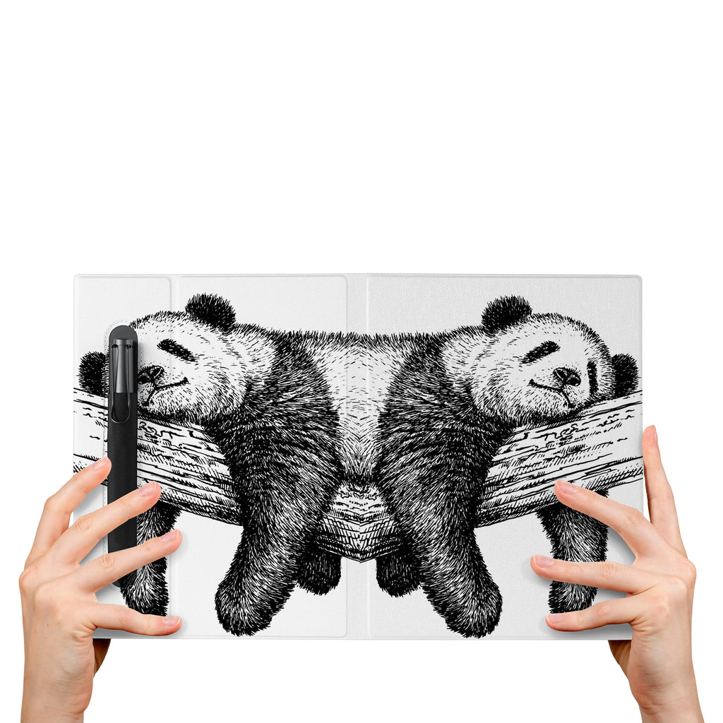 The VistaCase reMarkable Folio with Cute Animal design is crafted from premium materials and exclusively tailored to fit your reMarkable 2,